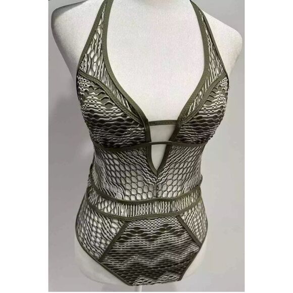 Becca by Rebecca Virtue one piece - Picture 11 of 11